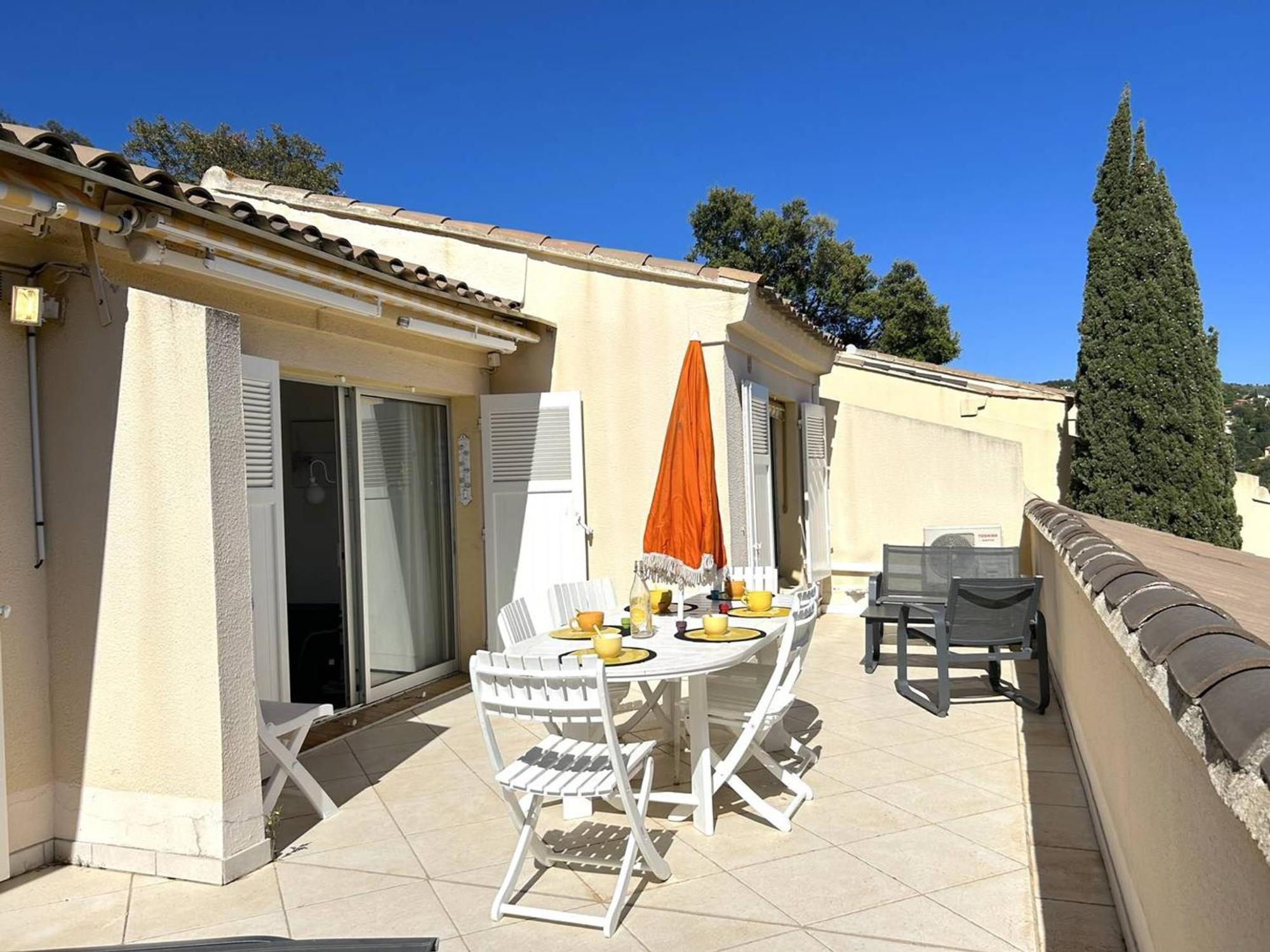 Appartement 3 Pieces 6 Pers Avec Terrasse, Clim, Piscine Privee, Parking - Fr-1-251-81 Le Lavandou Exterior foto